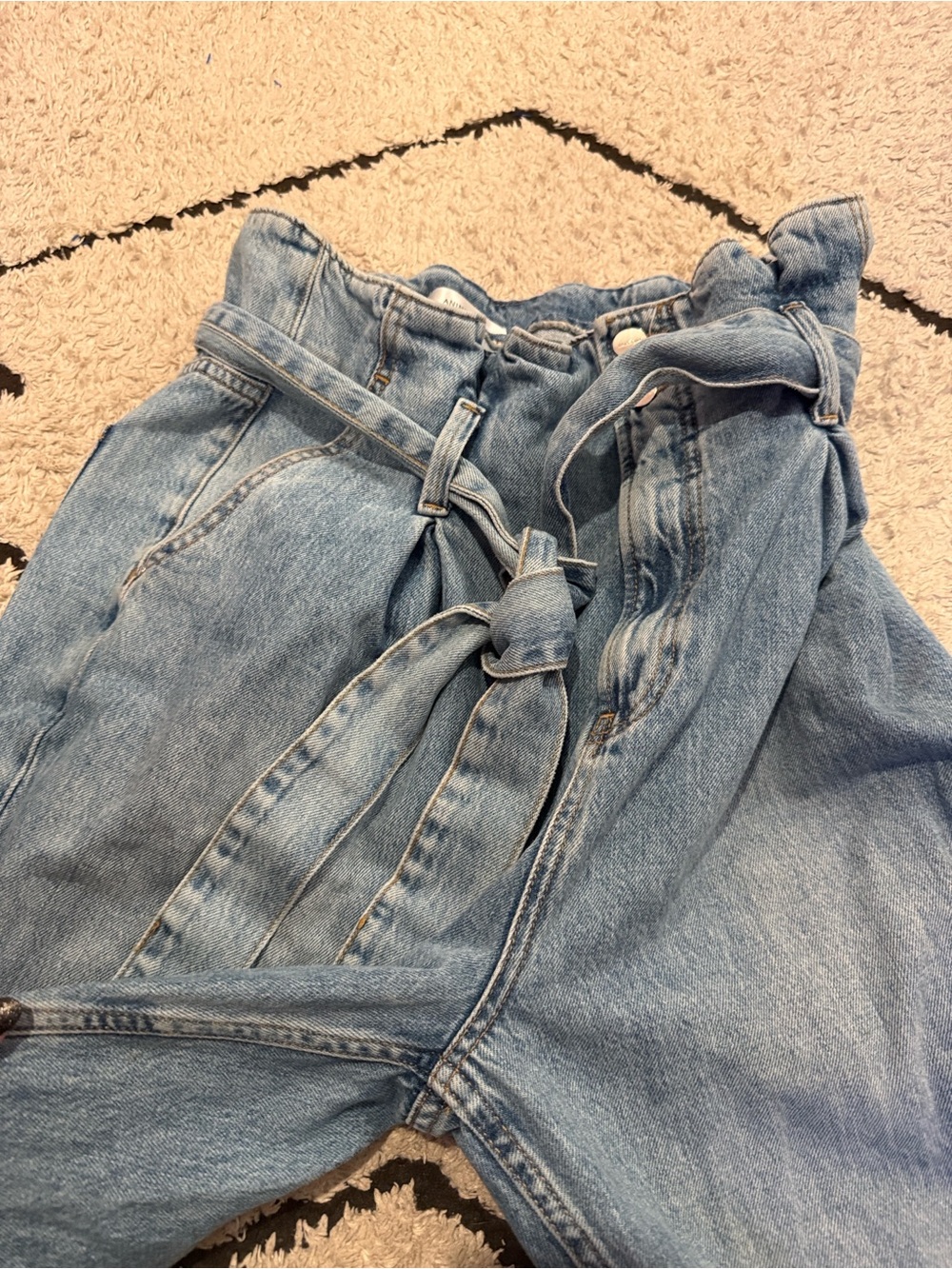 anine bing the everly High-Waist Light Blue Paperbag Jeans with Belt 28 - Picture 4 of 7